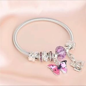 Gorgeous vintage butterfly bracelet